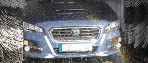 Andreas Hopf Autowaschanlage Staubsauger - Foto: © inamoomani - Fotolia.com